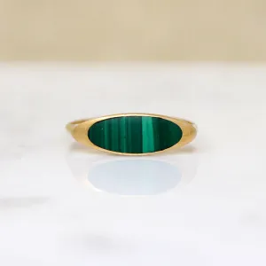 Chic Italian Malachite Signet Ring