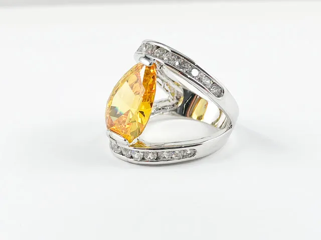 Classic Topaz Pear Shape V Setting Brass Ring