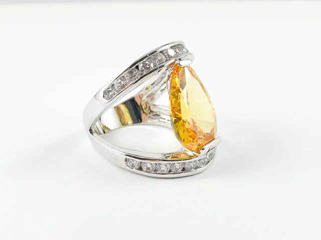 Classic Topaz Pear Shape V Setting Brass Ring