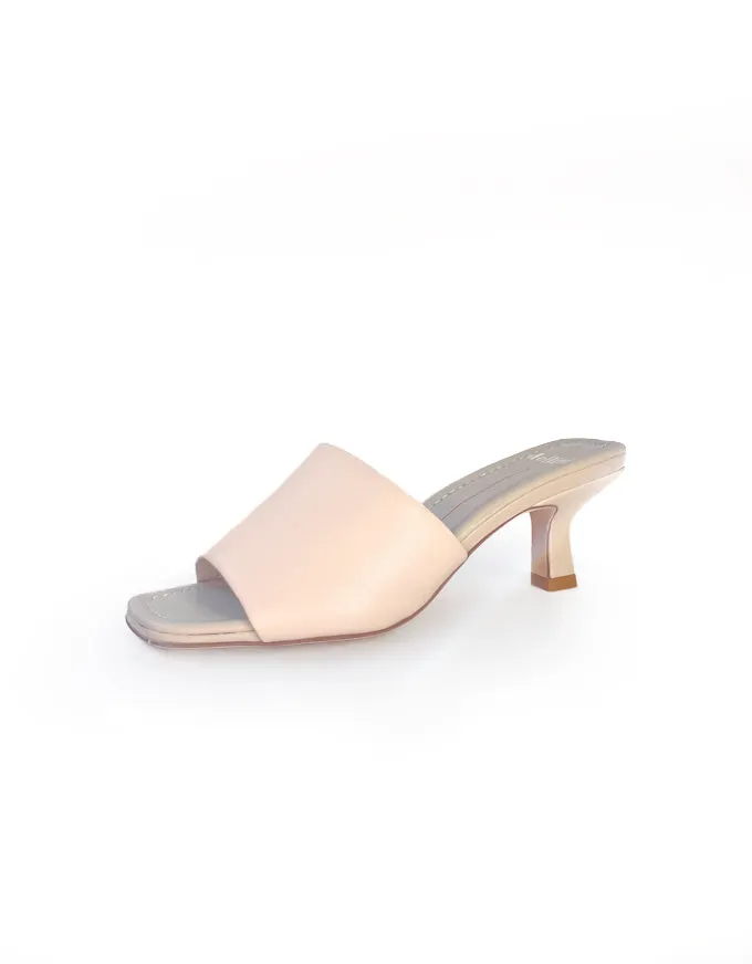 Minimal Slides Cream Leather