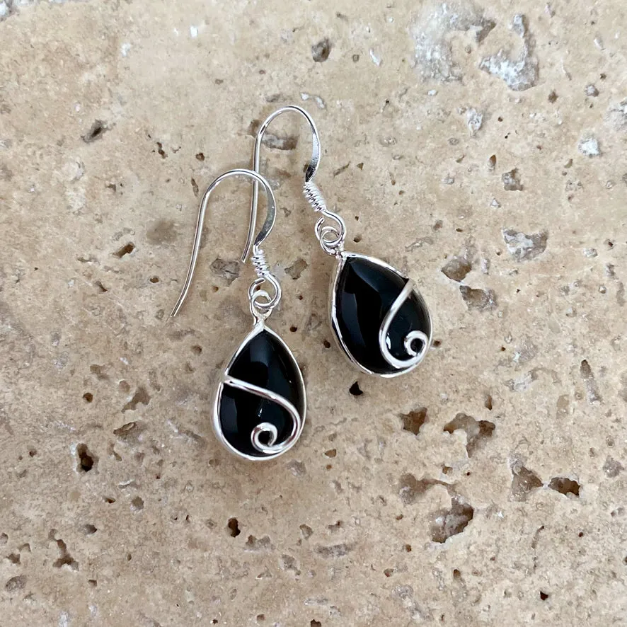 Onyx Earrings - Sara