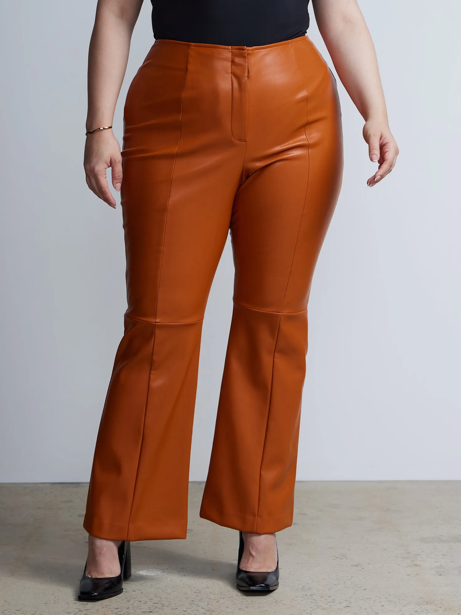 Plus Seamed Straight Leg Pant