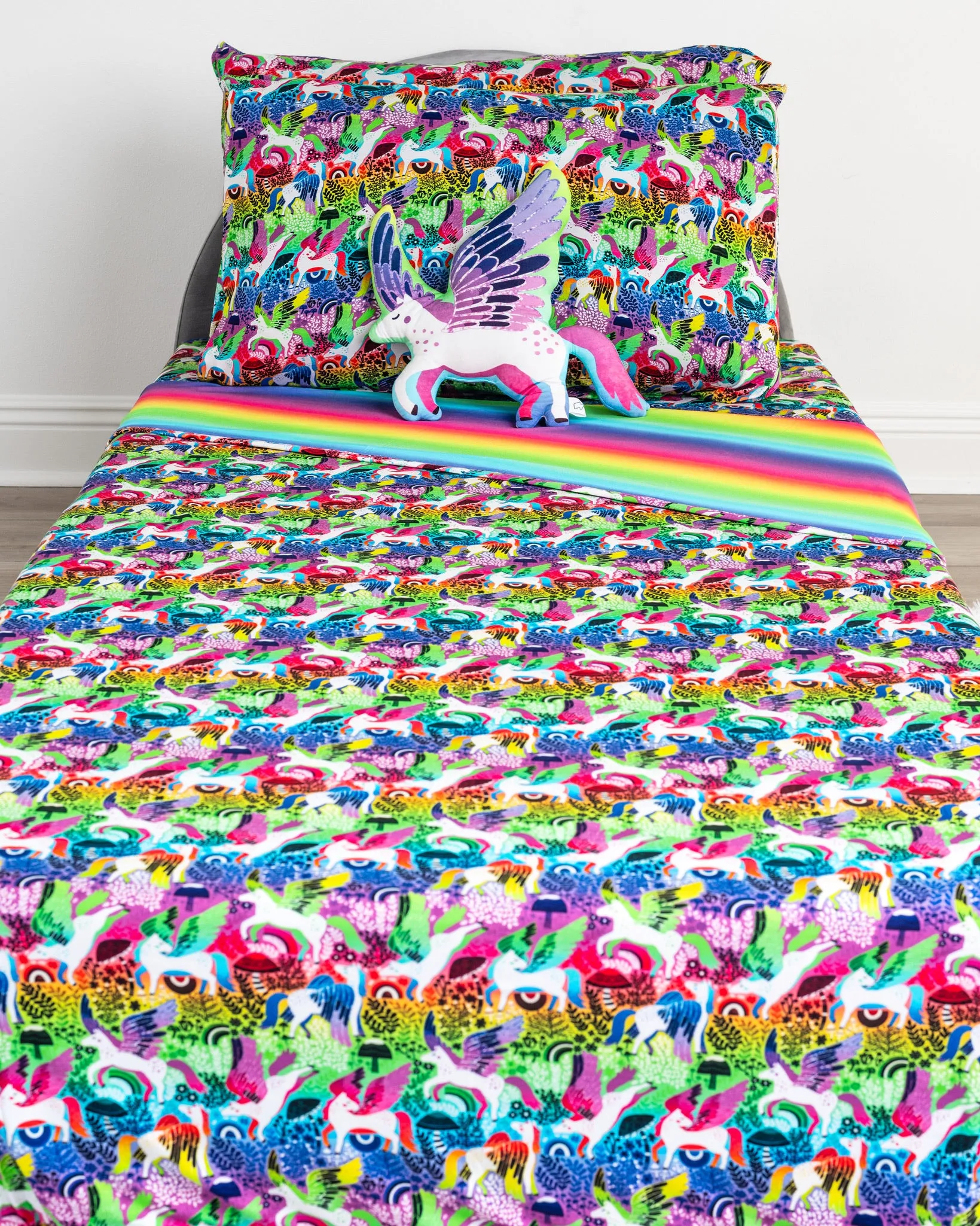 Rainbow Pegasus Pillow Case Set