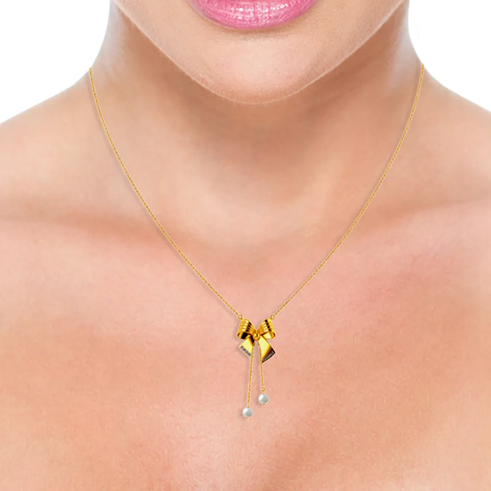 Shimmering Striking Diamond Necklace