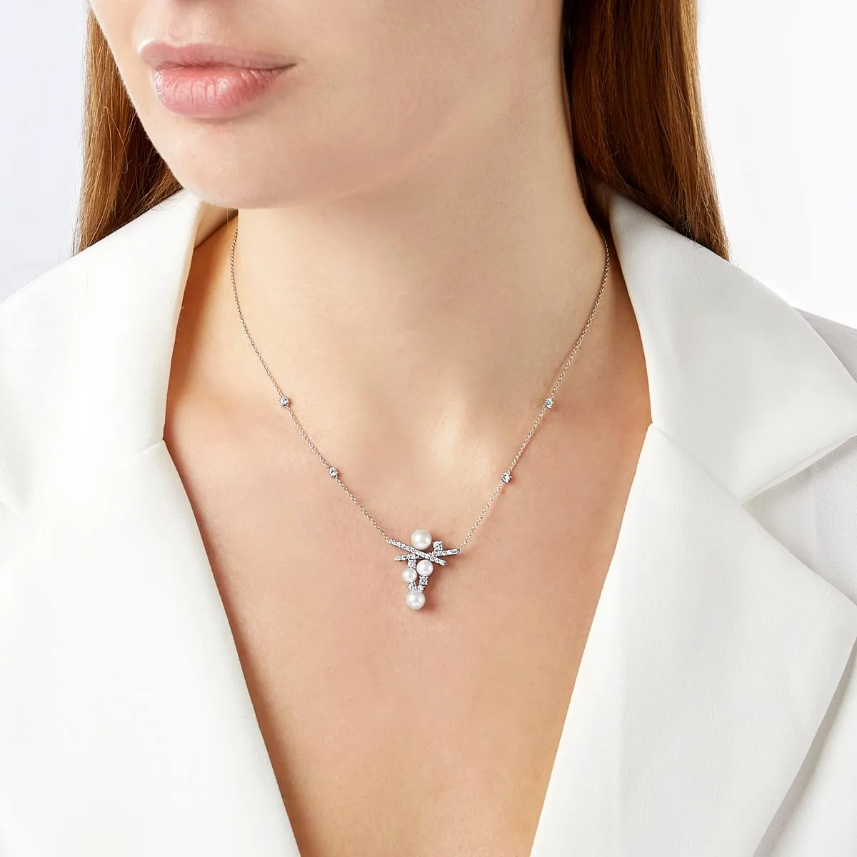 Sleek 18K Gold Pearl and Diamond Double Cross Necklace