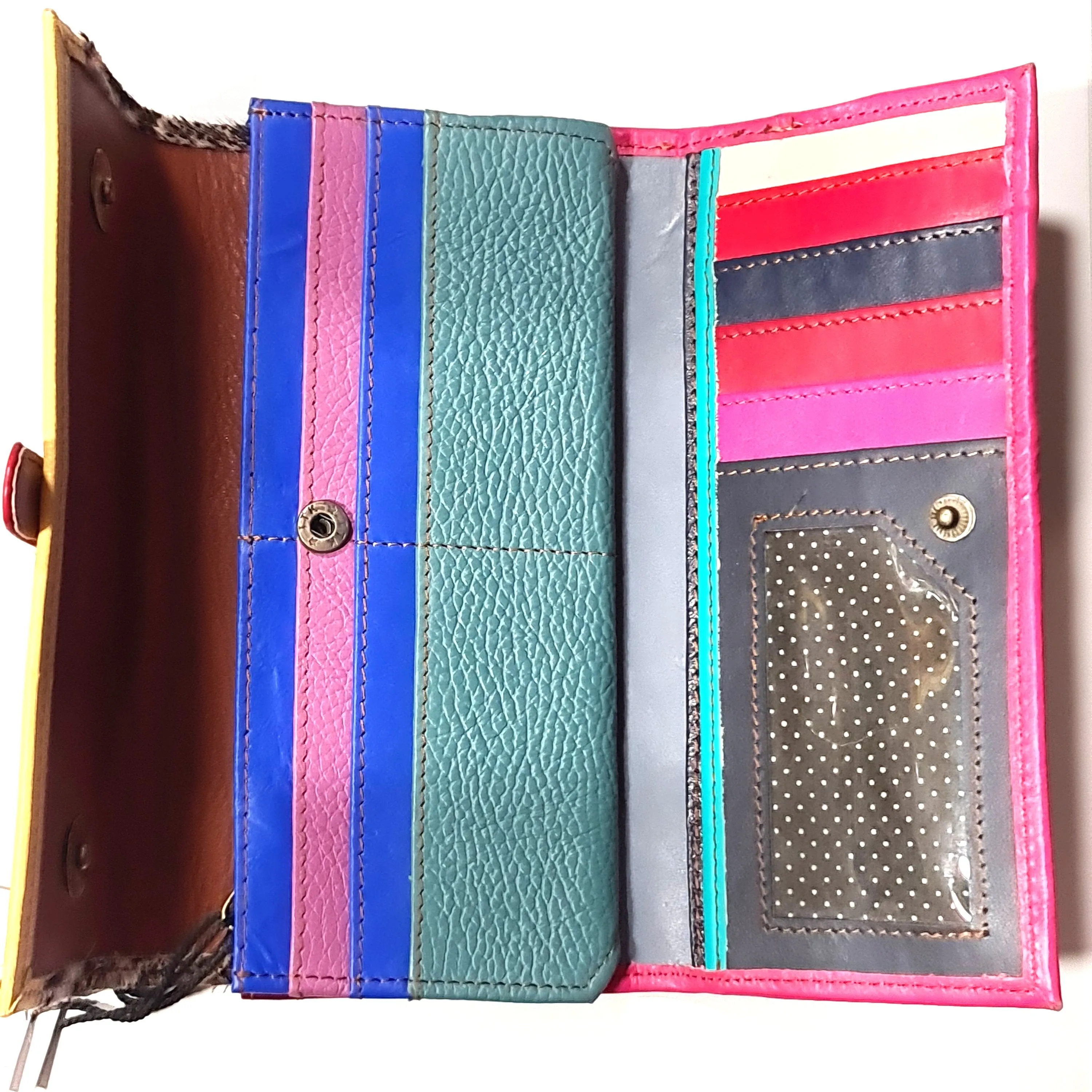 Soruka Recycled Handcrafted Leather Purse