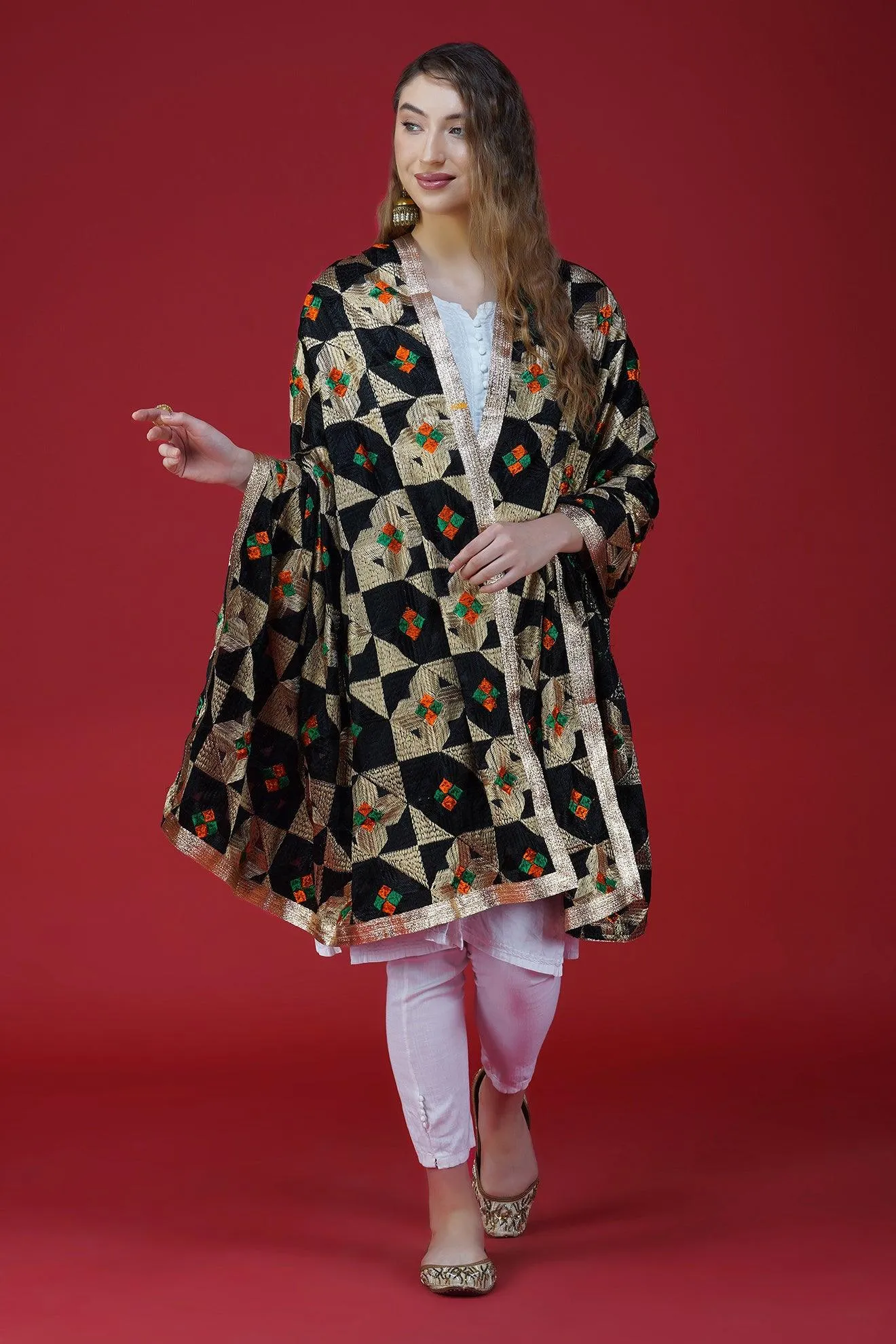 Unique Handloom Phulkari Dupatta DP-03