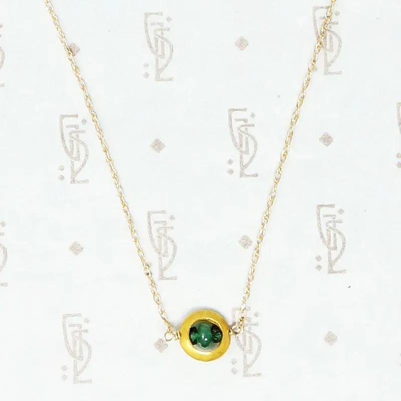 Vibrant Emerald "O" Gold Necklace by brunet